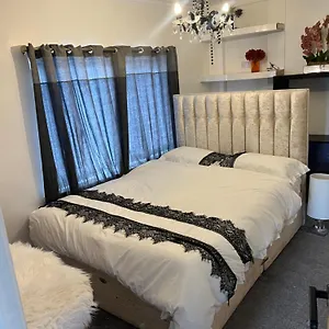 https://aichelon-lodge.yorkshirehotels.net